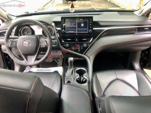 Xe Toyota Camry 2.0Q 2022