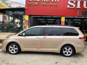 Xe Toyota Sienna LE 3.5 2010