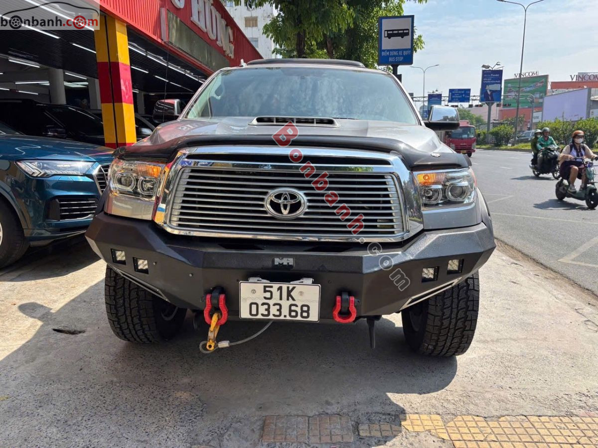 Toyota Tundra 5.7 V8 4x4 AT 2010