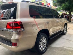 Xe Toyota Land Cruiser VX 4.6 V8 2016