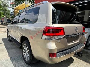 Xe Toyota Land Cruiser VX 4.6 V8 2016