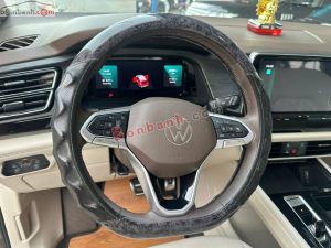 Xe Volkswagen Viloran Luxury 2023