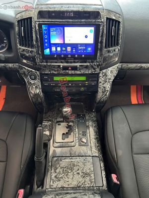 Xe Toyota Land Cruiser VX 4.6 V8 2014