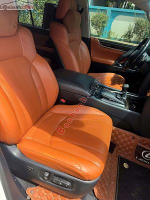 Xe Lexus LX 570 2021