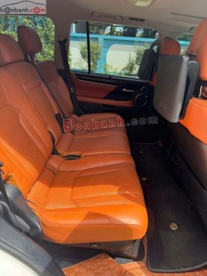 Xe Lexus LX 570 2021