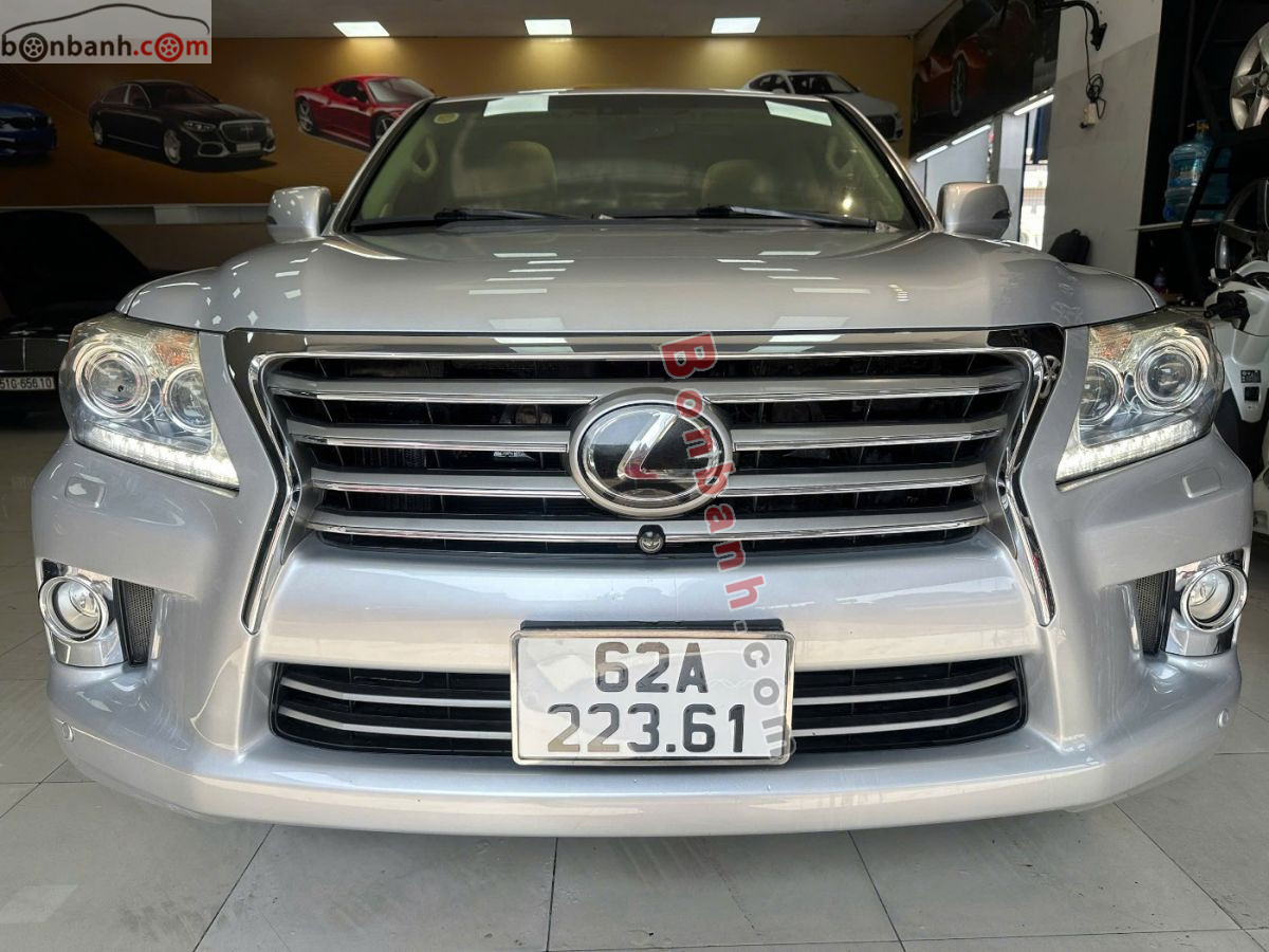 Lexus LX 570 2013